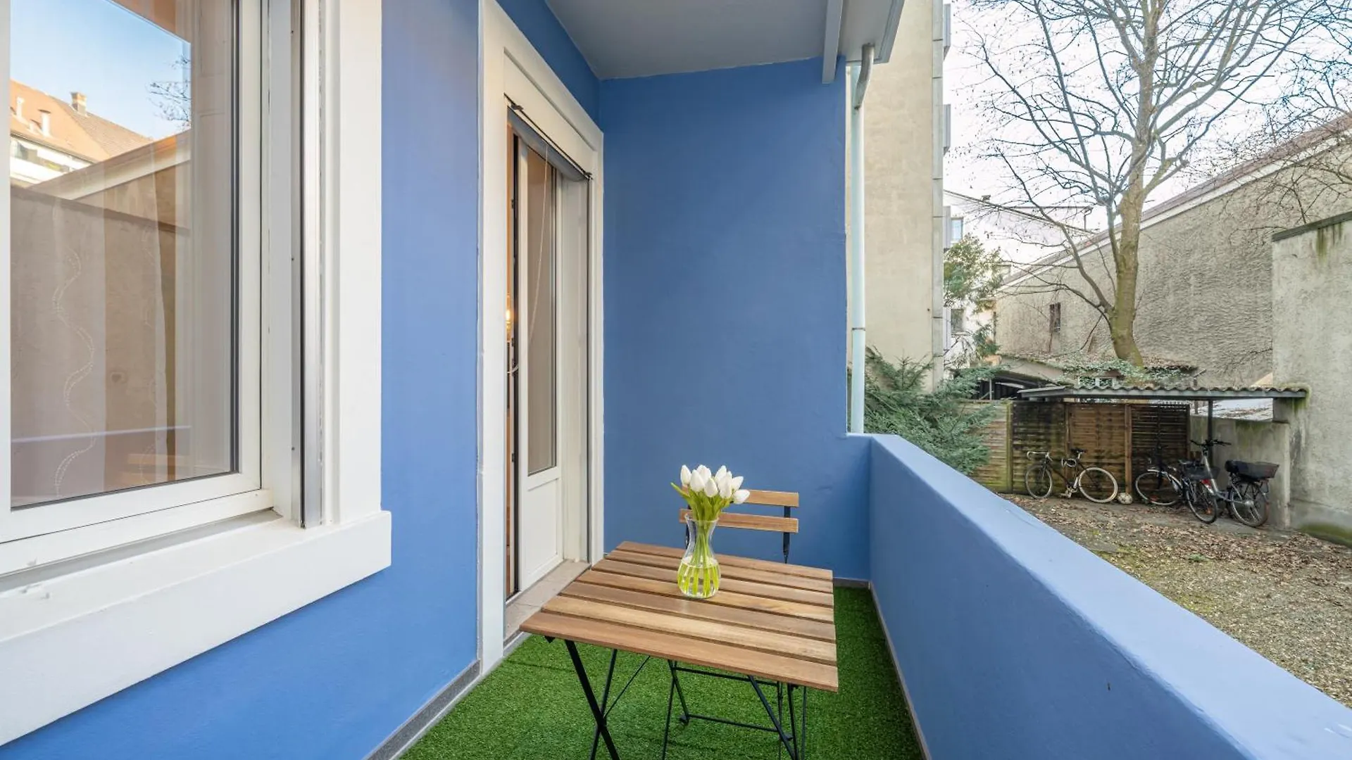Homestay Studio Apartment - Central - Kitchen - Self Check In Basel